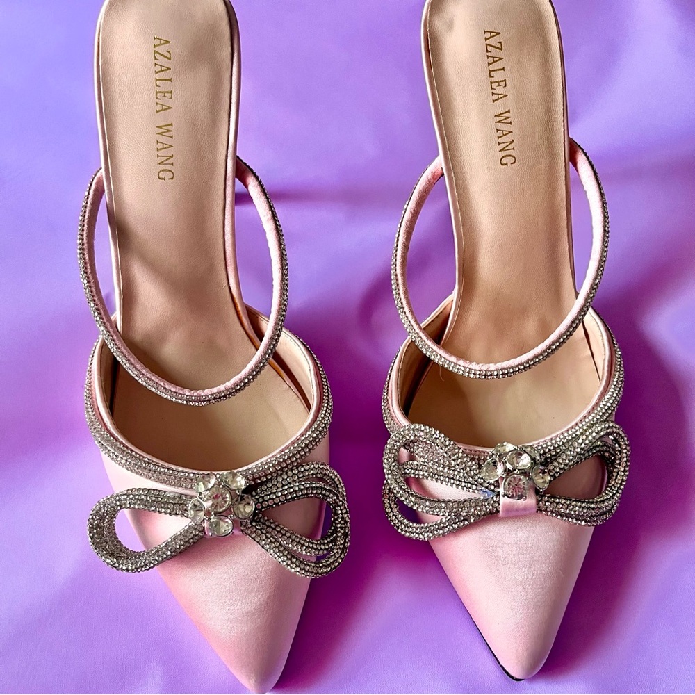 Azalea Wang Evie Pink Stiletto Mule Pumps w/ Rhinestone Bow